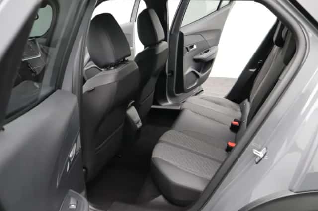 Peugeot 2008 (2025) thumbnail 12