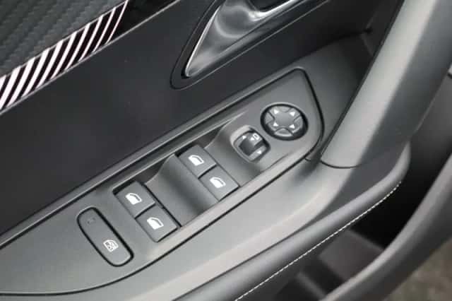 Peugeot 2008 (2025) thumbnail 30