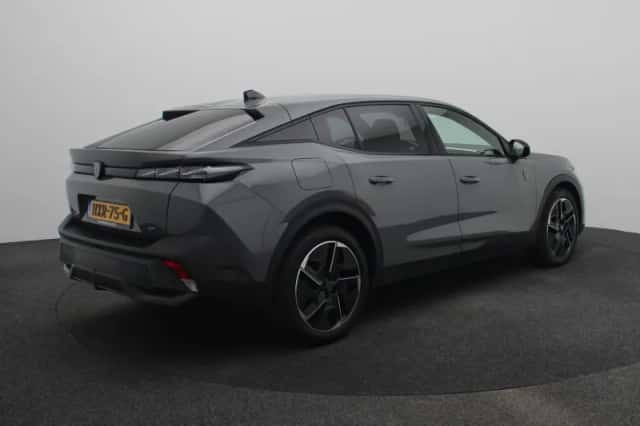 Peugeot 408 (2025) thumbnail 2