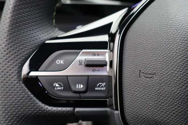 Peugeot 408 (2025) thumbnail 28