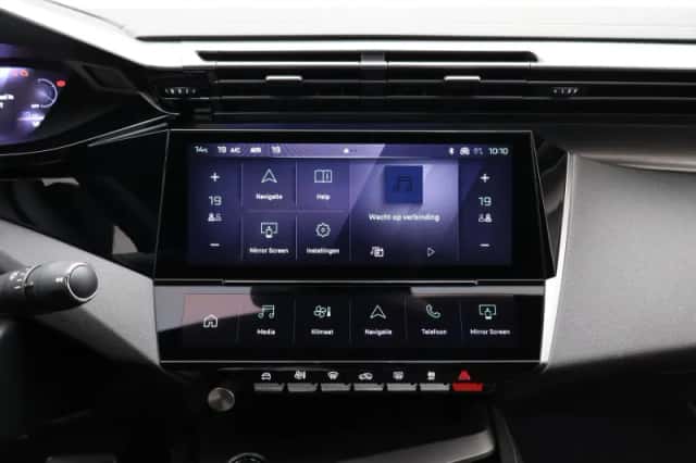 Peugeot 408 (2025) thumbnail 7