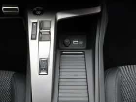 Peugeot 408 (2025) thumbnail 8