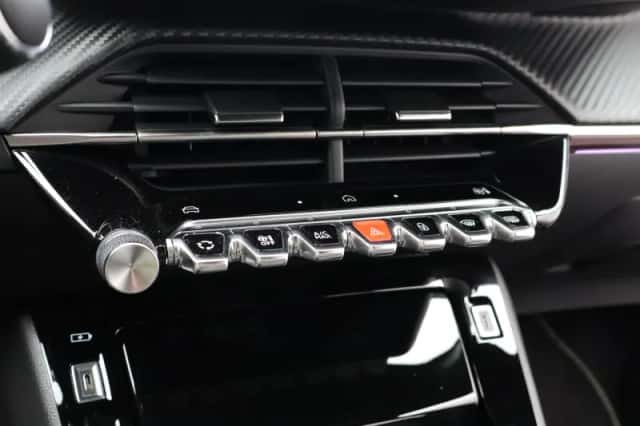 Peugeot 208 (2024) thumbnail 23