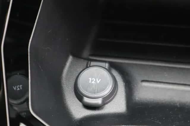 Peugeot 208 (2024) thumbnail 25