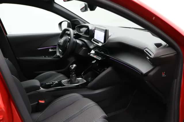 Peugeot 208 (2024) thumbnail 31