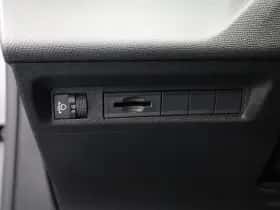 Peugeot 308 (2023) thumbnail 26