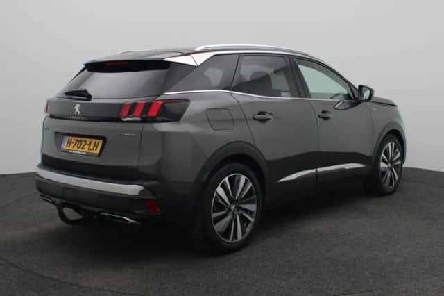 Peugeot 3008 (2020) thumbnail 2