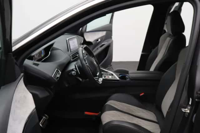 Peugeot 3008 (2020) thumbnail 11