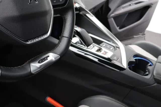 Peugeot 3008 (2020) thumbnail 29