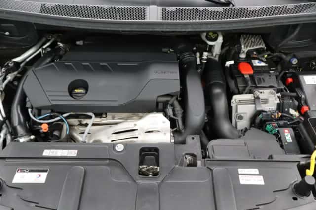 Peugeot 3008 (2020) thumbnail 35