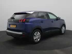 Peugeot 3008 (2020) thumbnail 2