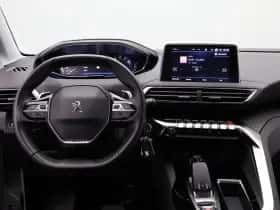 Peugeot 3008 (2020) thumbnail 3