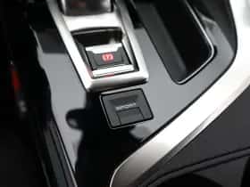 Peugeot 3008 (2020) thumbnail 24