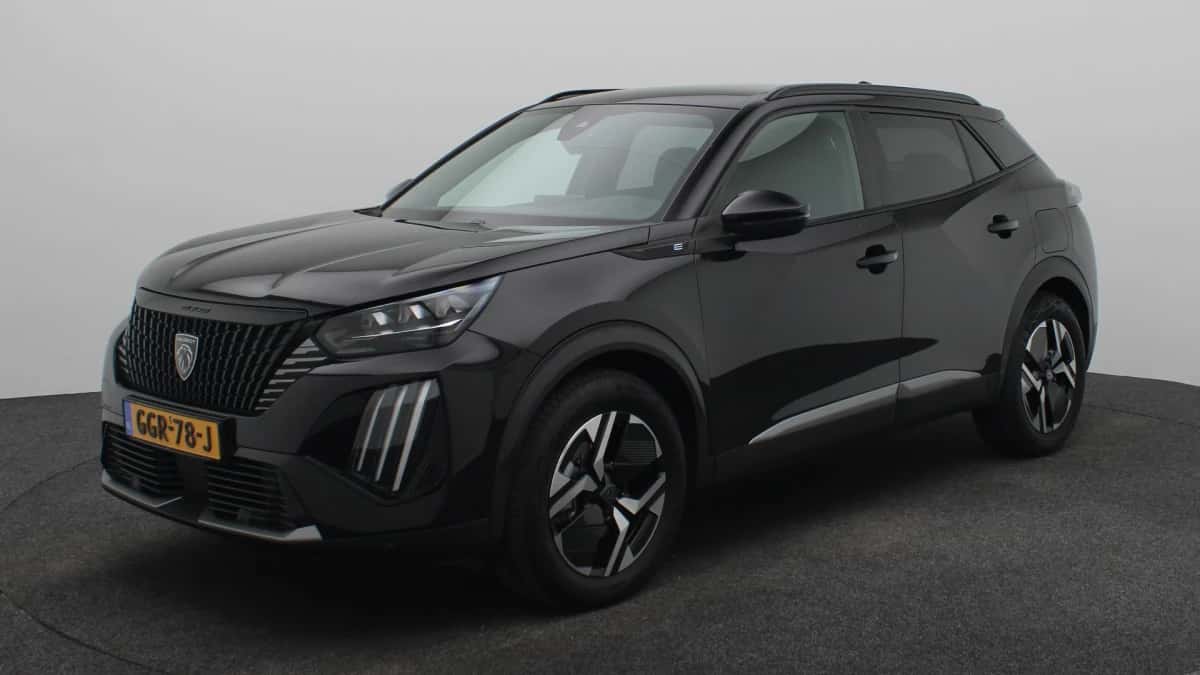 Peugeot e-2008 (2024) — foto 1