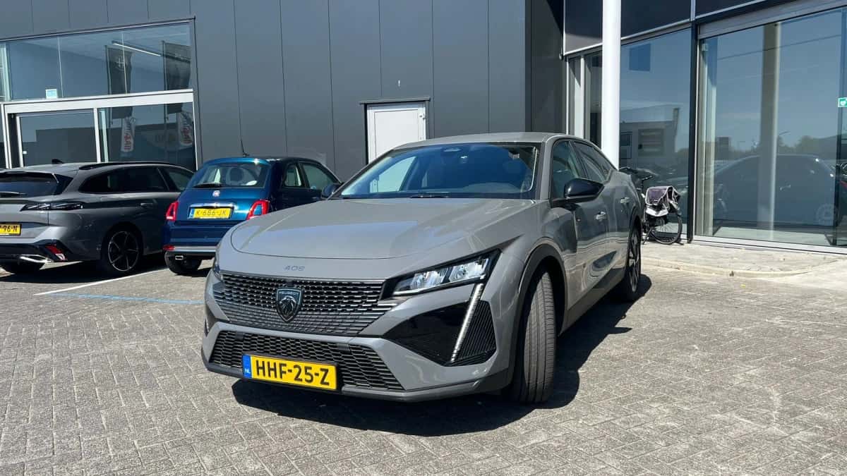Peugeot 408 (2025) — foto 1