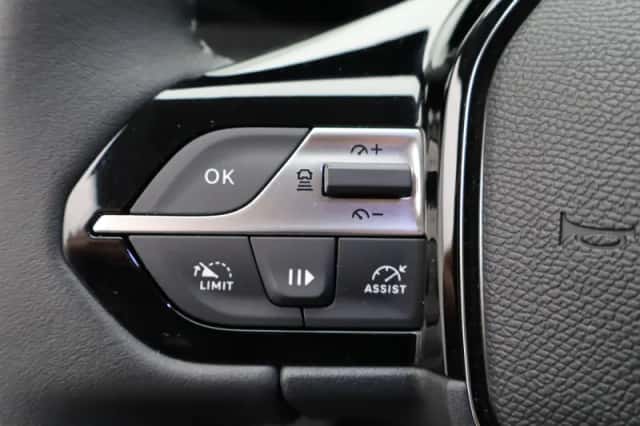 Peugeot 408 (2025) thumbnail 28