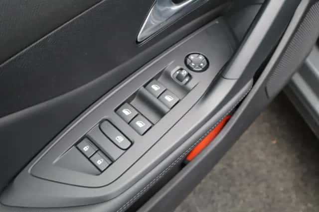Peugeot 408 (2025) thumbnail 31