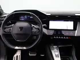Peugeot 308 (2022) thumbnail 3