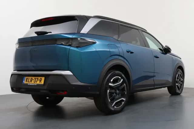 Peugeot 5008 (2026) thumbnail 2