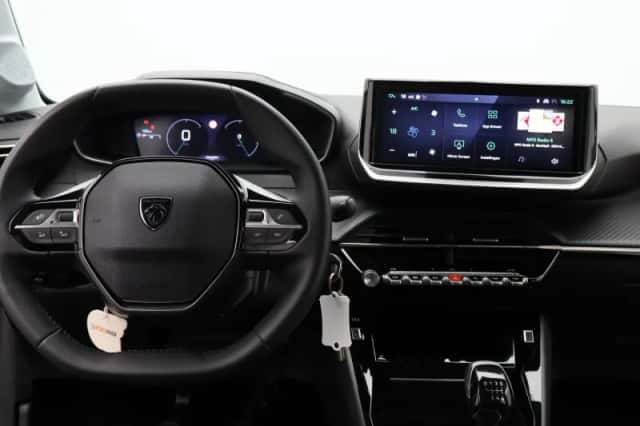 Peugeot 208 (2025) thumbnail 3