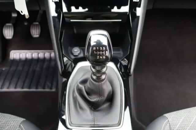 Peugeot 208 (2025) thumbnail 8