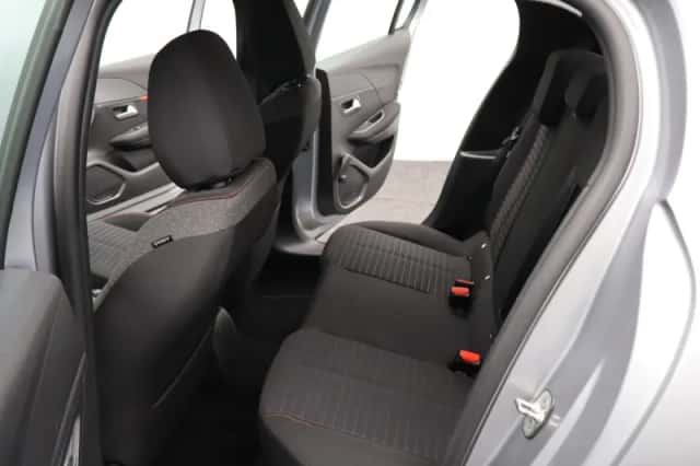 Peugeot 208 (2023) thumbnail 12