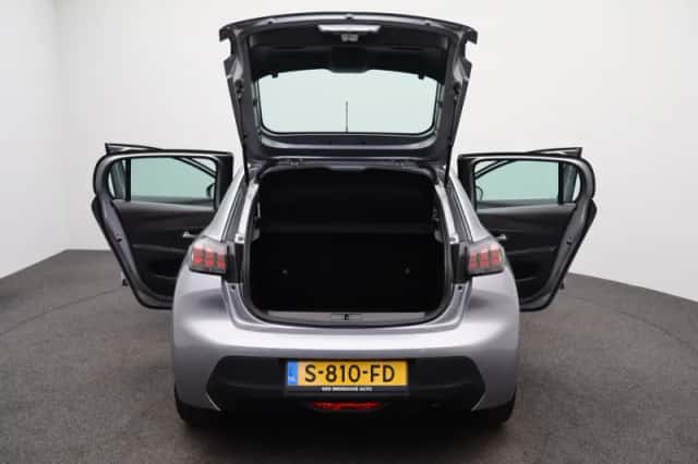 Peugeot 208 (2023) thumbnail 15