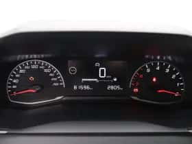 Peugeot 208 (2023) thumbnail 4