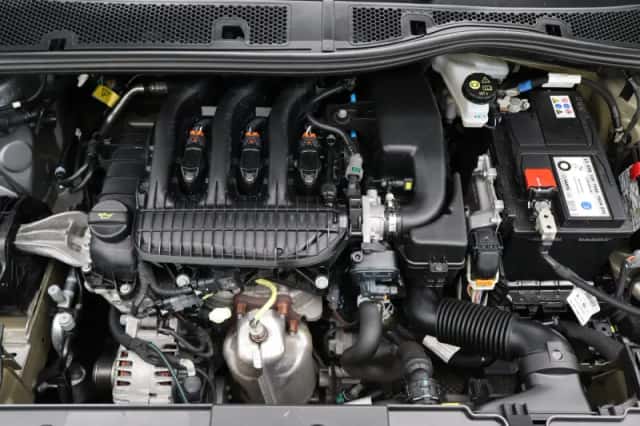 Peugeot 208 (2023) thumbnail 32