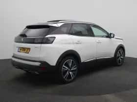 Peugeot 3008 (2021) thumbnail 2
