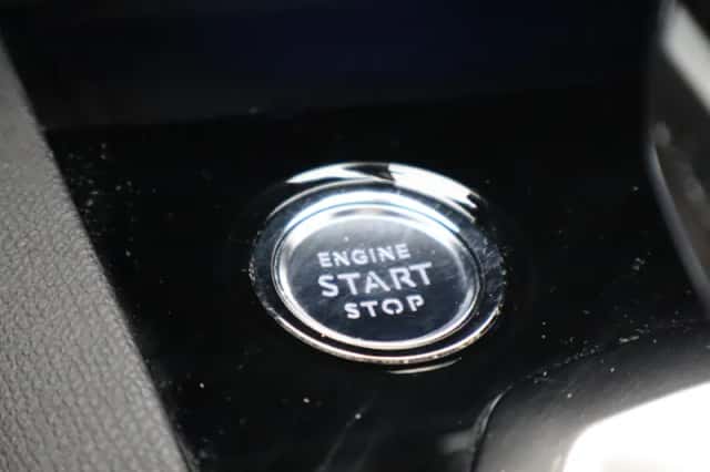 Peugeot 3008 (2021) thumbnail 20