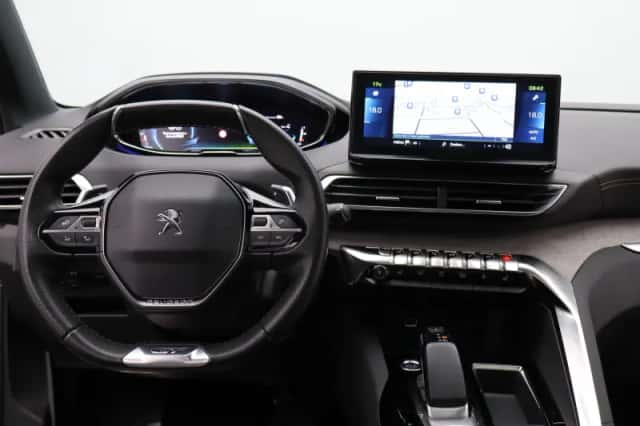 Peugeot 3008 (2021) thumbnail 3