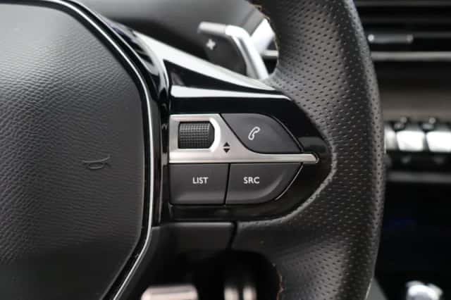 Peugeot 3008 (2021) thumbnail 22