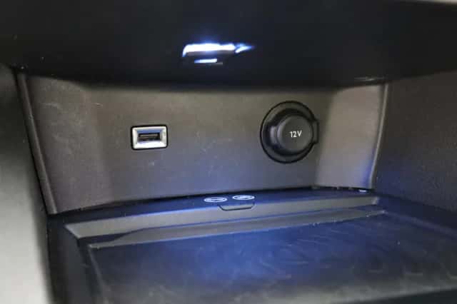 Peugeot 3008 (2021) thumbnail 24