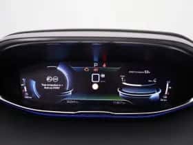 Peugeot 3008 (2021) thumbnail 4