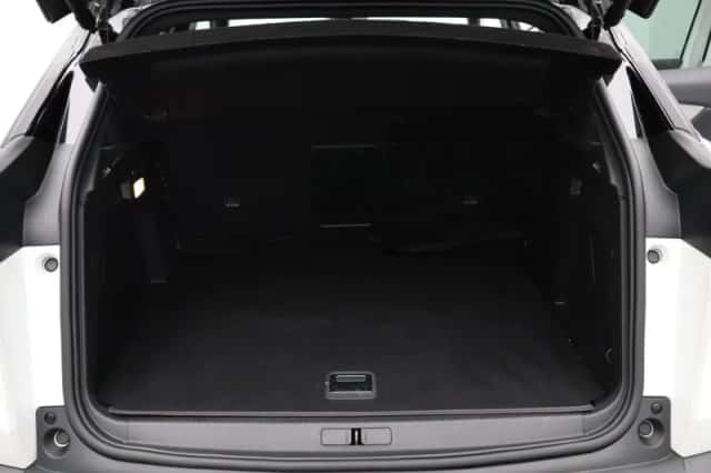 Peugeot 3008 (2021) thumbnail 31