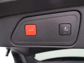 Peugeot 3008 (2021) thumbnail 32