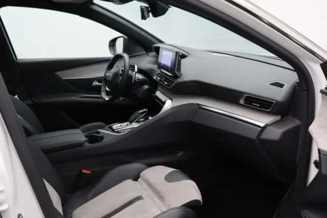 Peugeot 3008 (2021) thumbnail 33