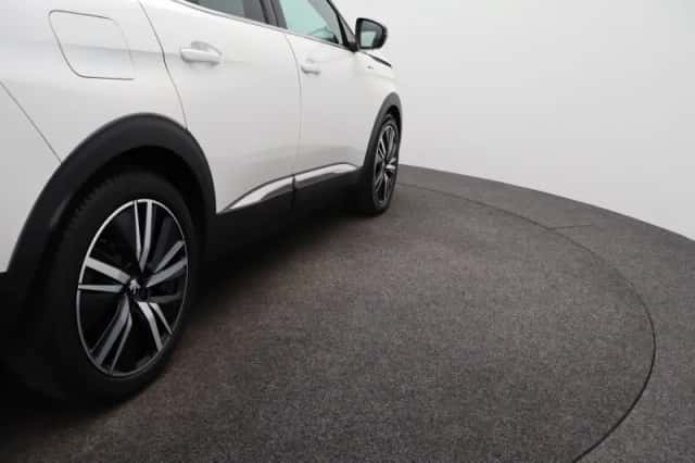 Peugeot 3008 (2021) thumbnail 42
