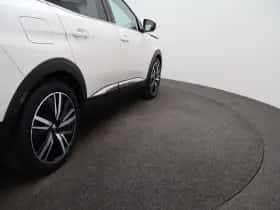 Peugeot 3008 (2021) thumbnail 42