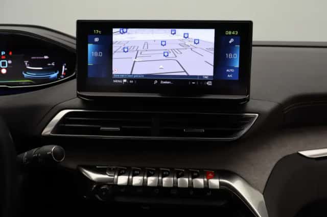 Peugeot 3008 (2021) thumbnail 7