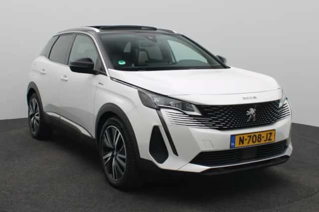 Peugeot 3008 (2021) thumbnail 9