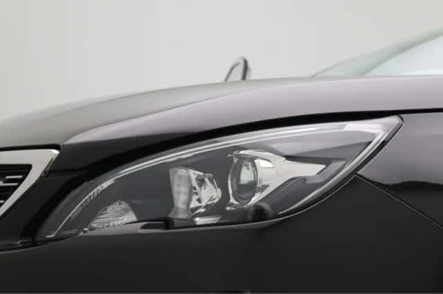 Peugeot 308 (2021) thumbnail 14
