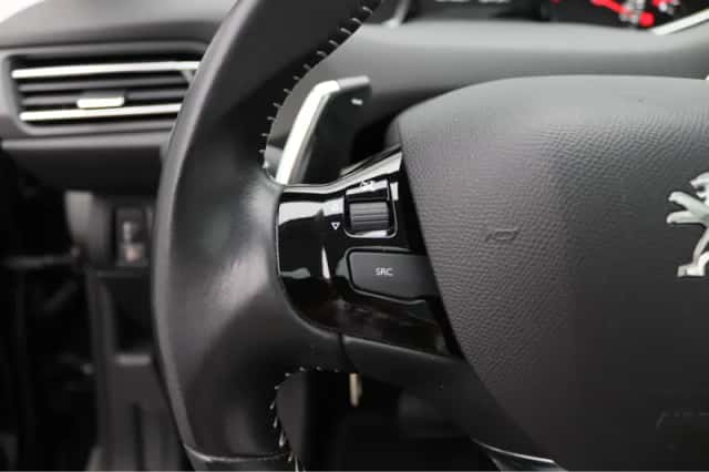 Peugeot 308 (2021) thumbnail 23