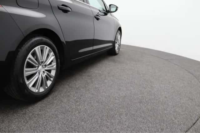Peugeot 308 (2021) thumbnail 37