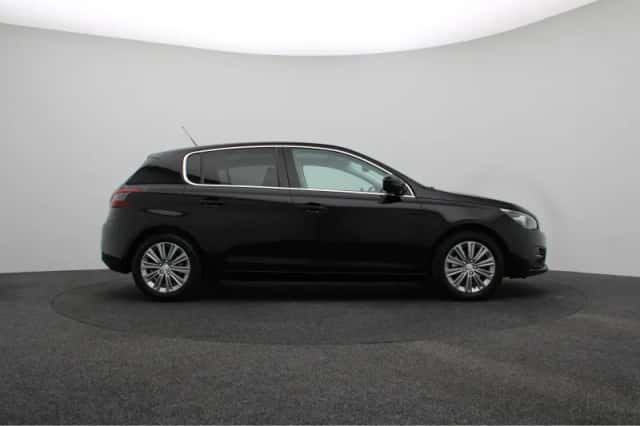 Peugeot 308 (2021) thumbnail 5