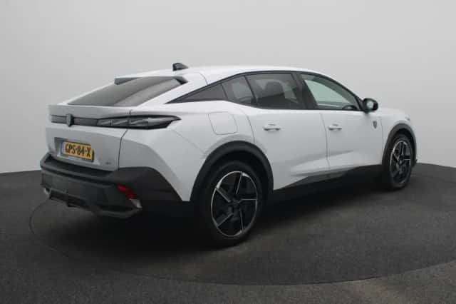 Peugeot 408 (2024) thumbnail 2