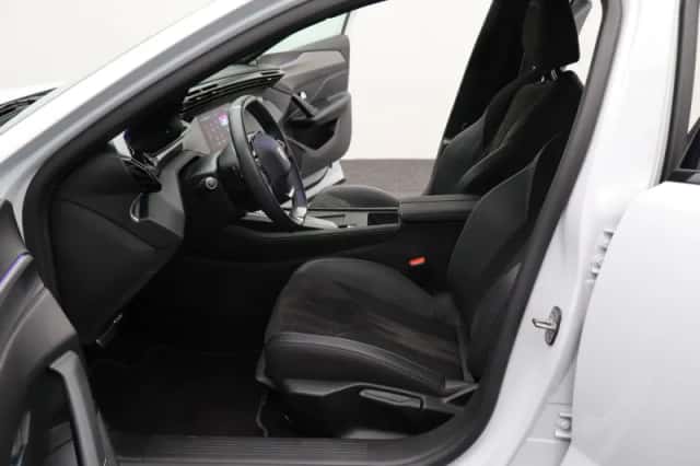 Peugeot 408 (2024) thumbnail 11