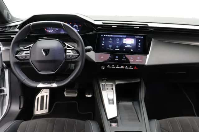 Peugeot 408 (2024) thumbnail 3