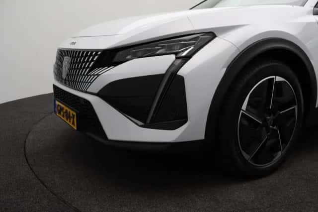 Peugeot 408 (2024) thumbnail 38
